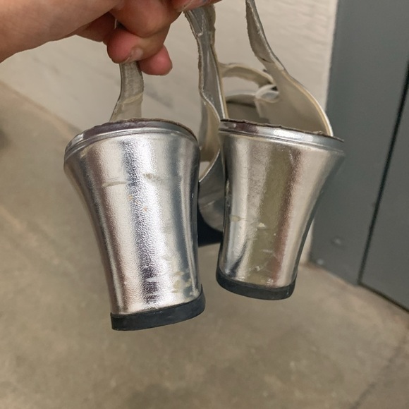 Regnier Paris Silver Women's Slingback block heel Mary Janes with buckle - Picture 4 of 6